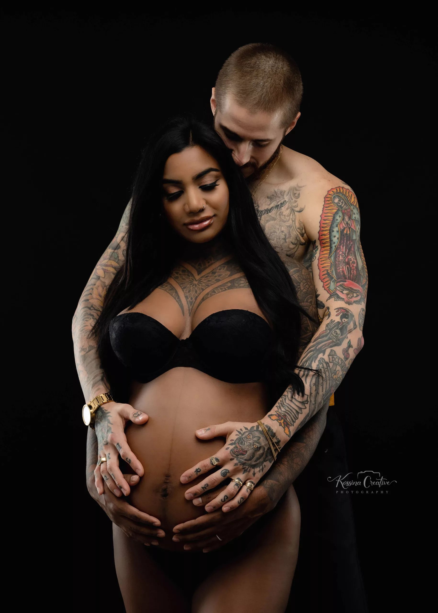 Orlando Maternity Photographer Photo Studio maternity boudoir tattoos with black background