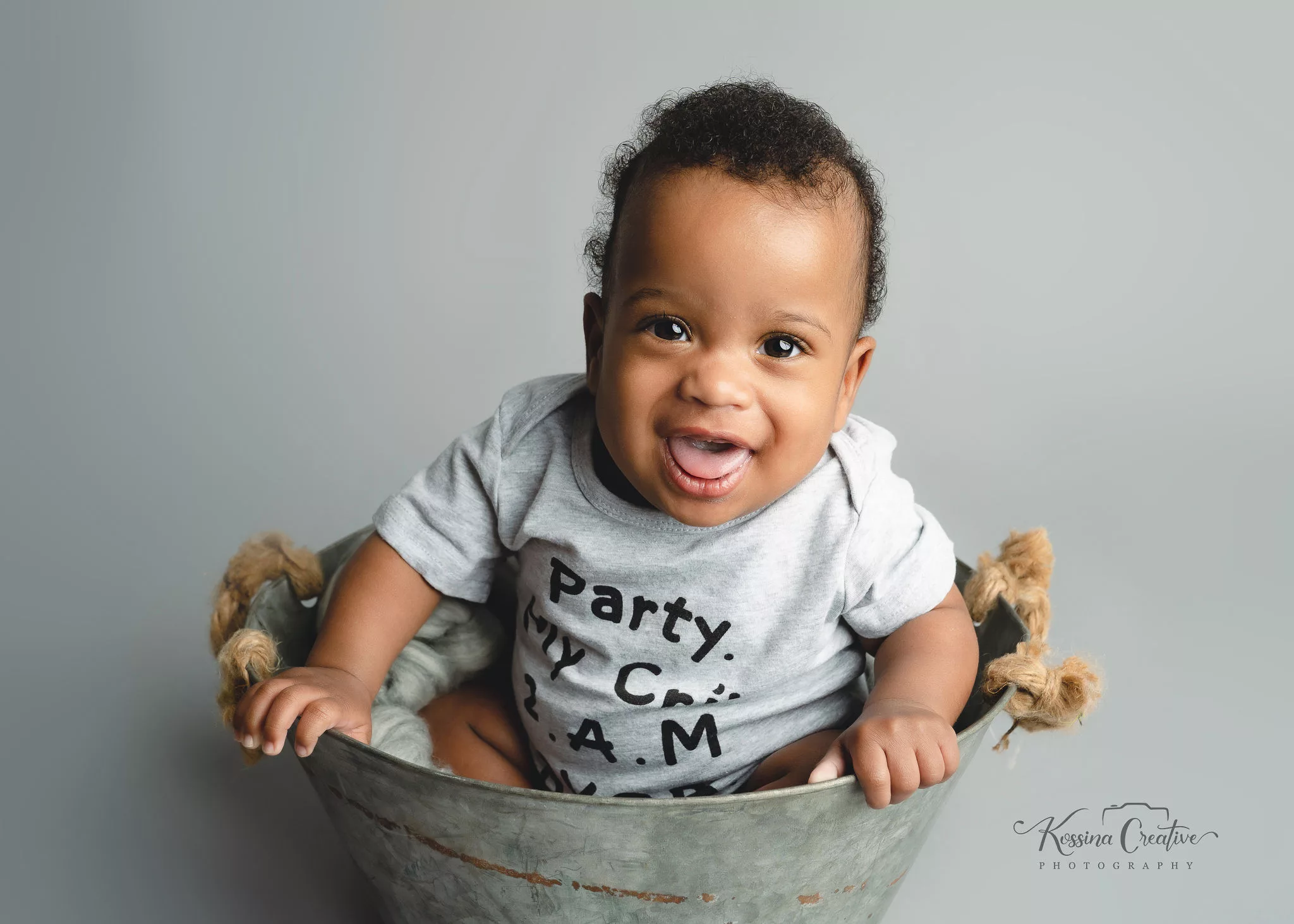 Orlando Baby Photographer 6 month sitter milestone baby boy in bucket