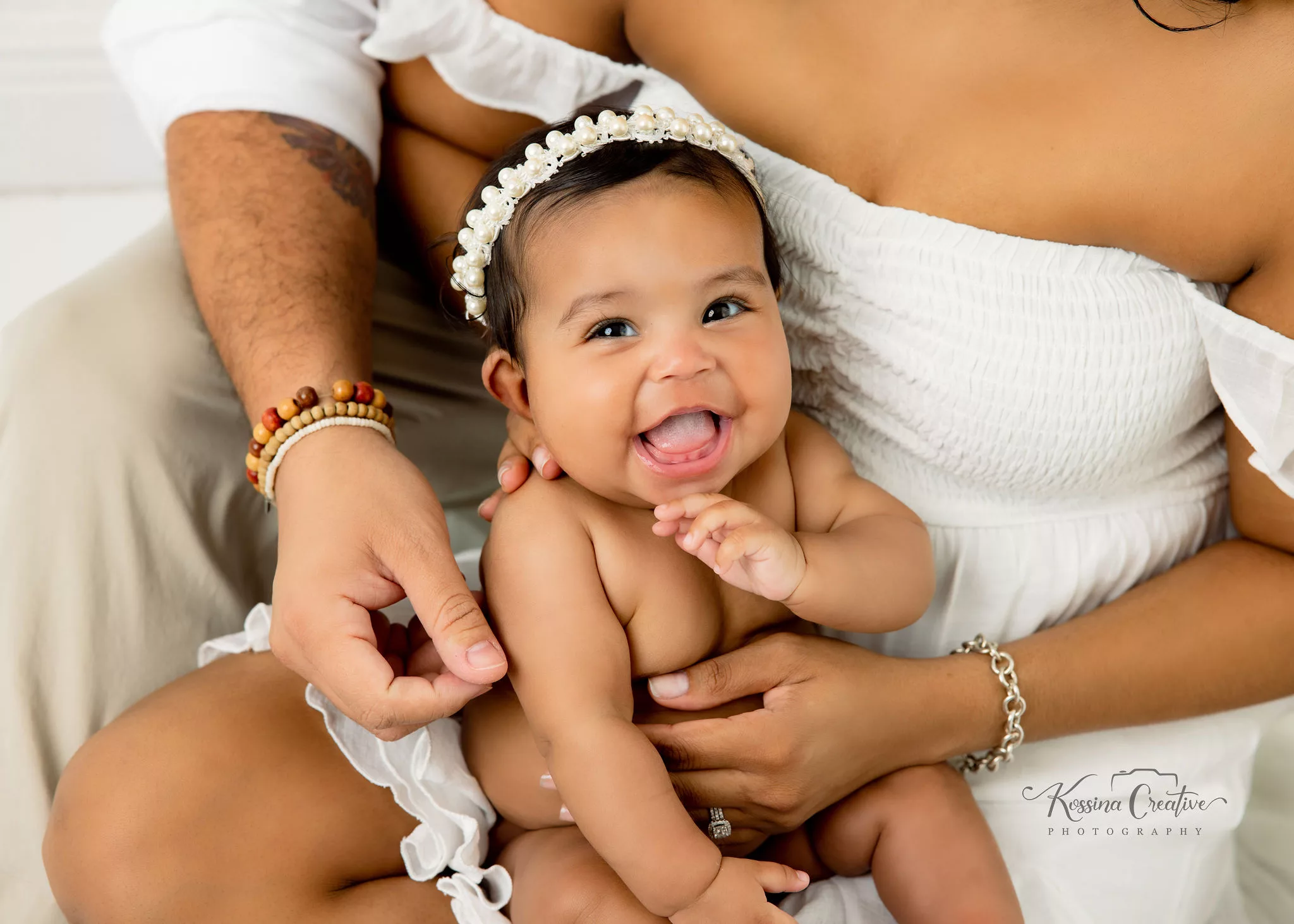 Orlando Baby Photographer 6 month sitter milestone 6 baby girl smiling