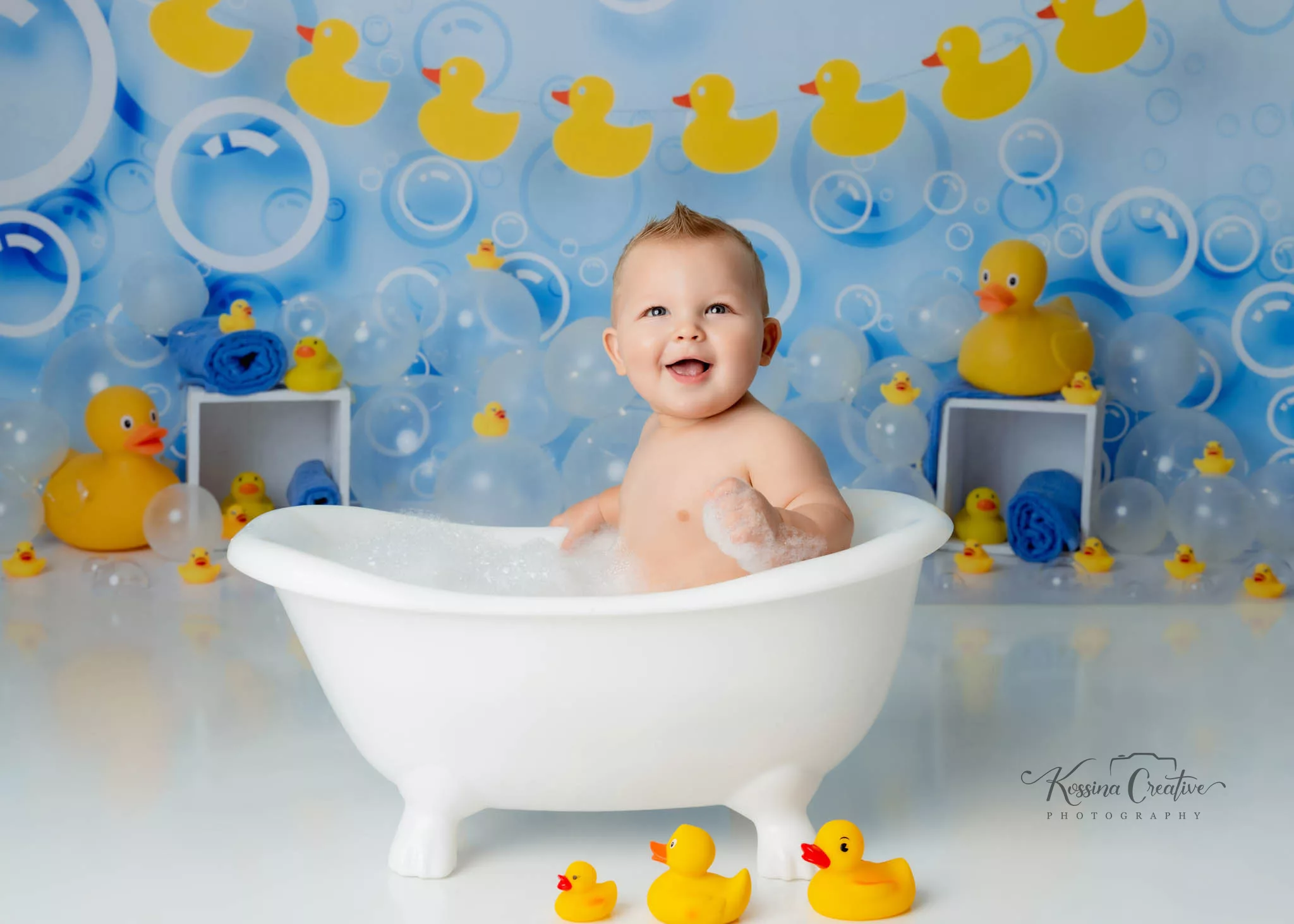 Orlando Boy Cake Smash 1st Birthday Photographer Photo Studio rubber ducky bubble bath splish splash