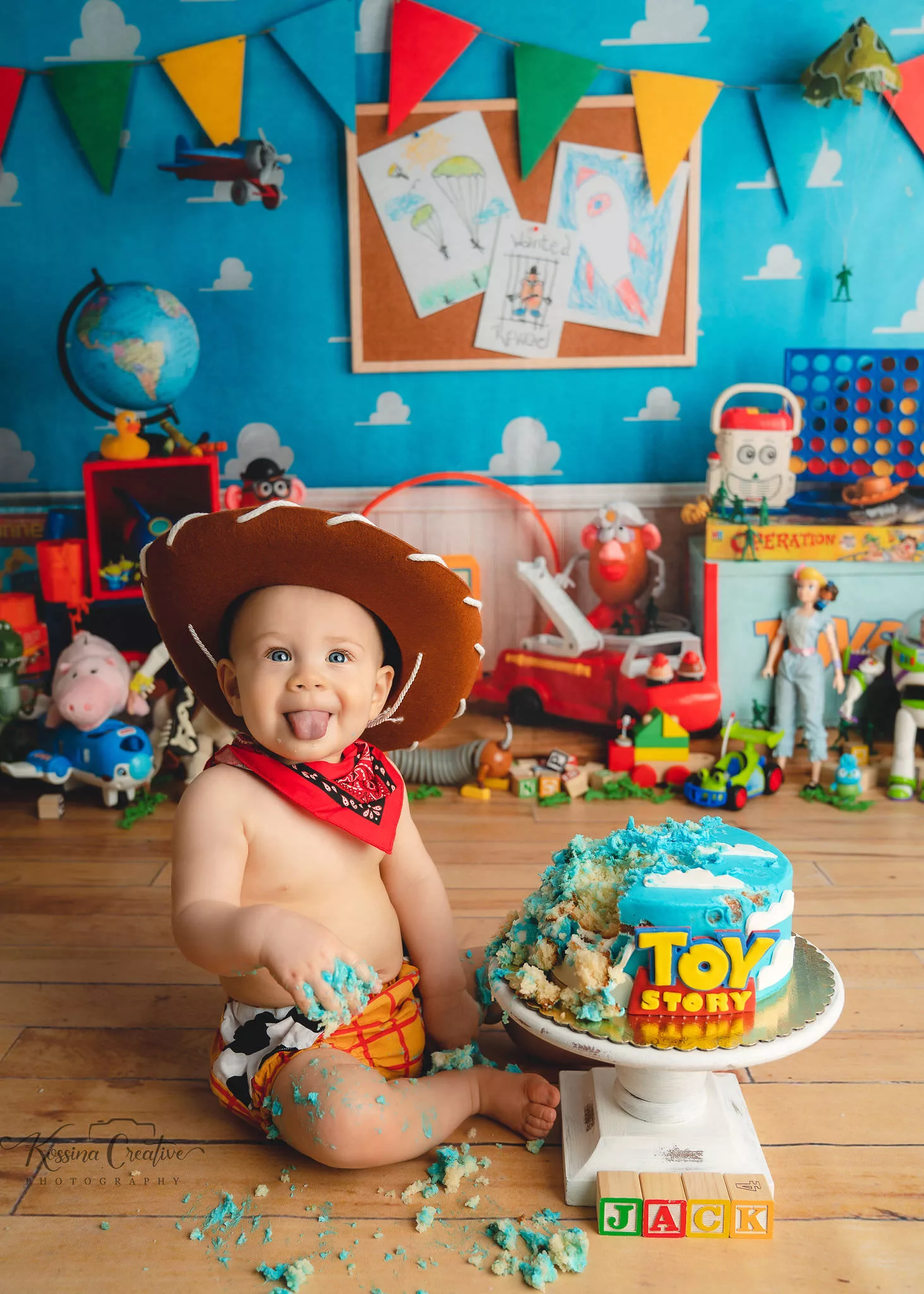 Orlando Boy Cake Smash 1st Birthday Photographer Photo Studio disney toy story woody buzzlight year