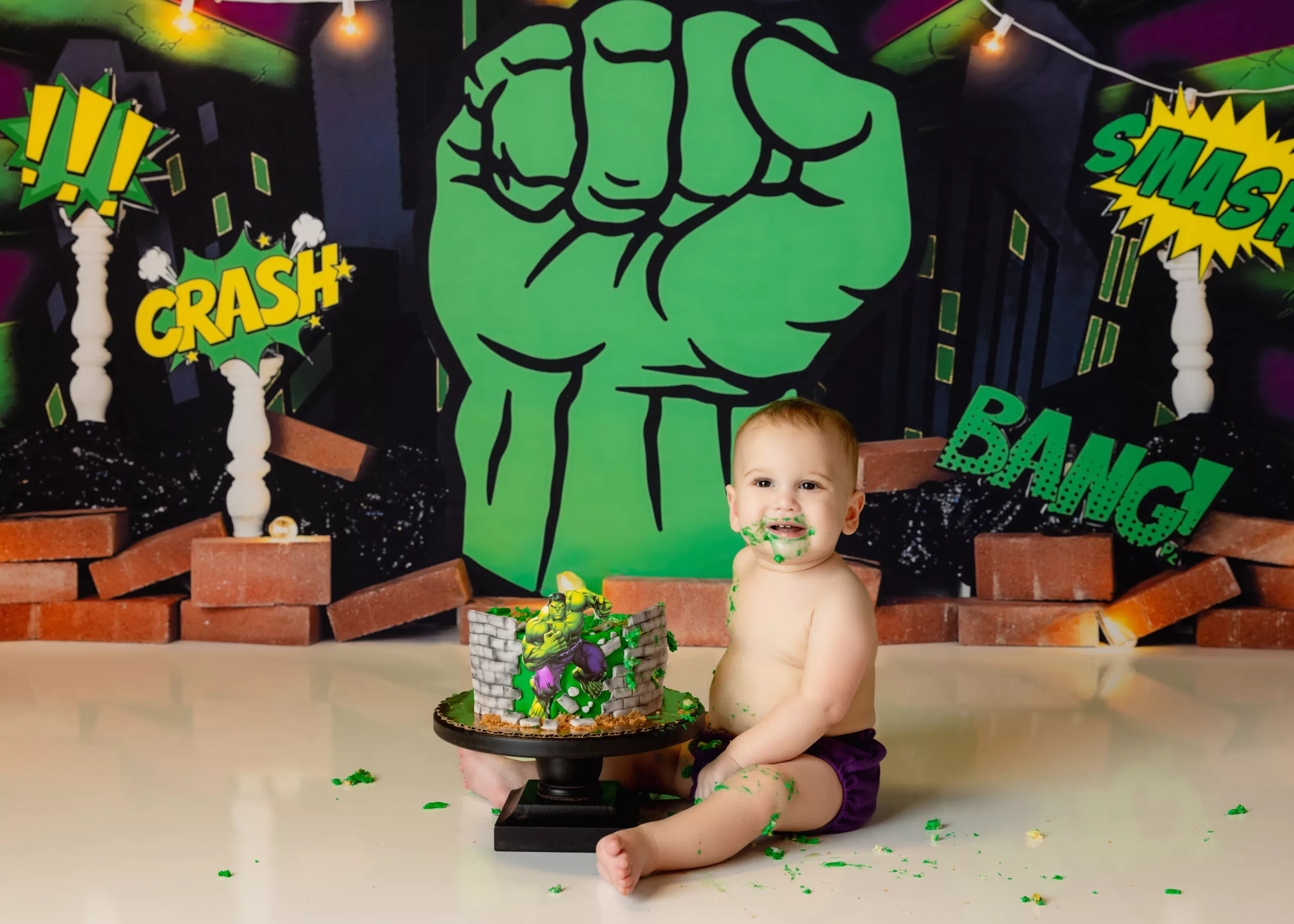 Orlando Boy Cake Smash 1st Birthday Photographer Photo Studio marvel hulk smash cake super hero green bricks