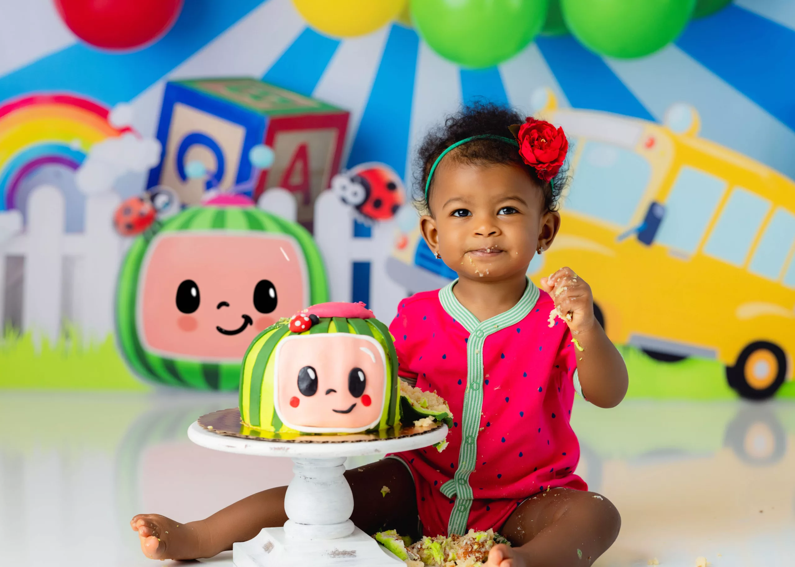 Orlando Girl Cake Smash 1st Birthday Photographer Photo Studio coco melon kids tv shows