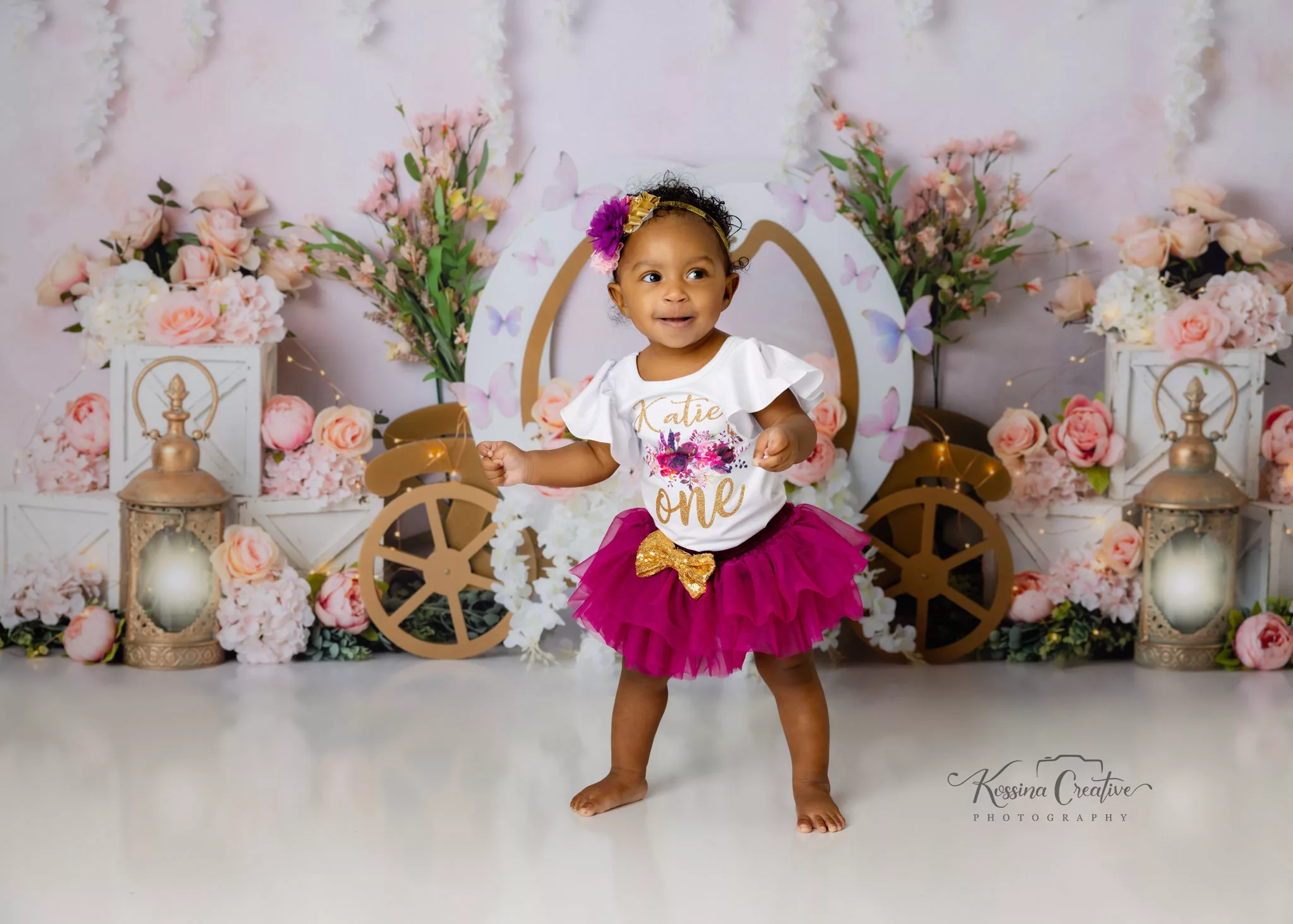 Orlando Girl Cake Smash 1st Birthday Photographer Photo Studio princess carriage flowers lanterns pink peach