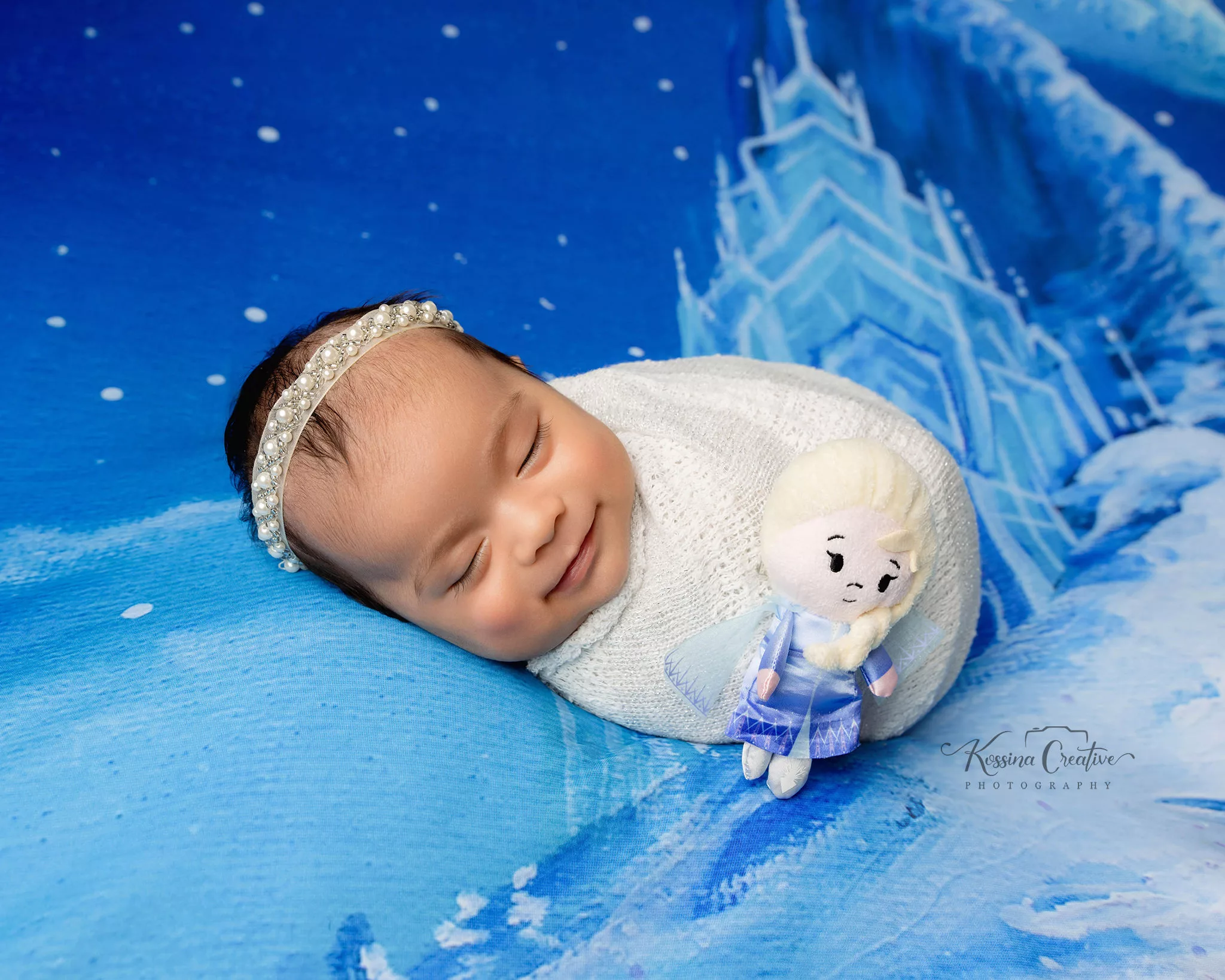 Orlando Newborn Photographer Baby Girl Photo studio disney princess frozen elsa