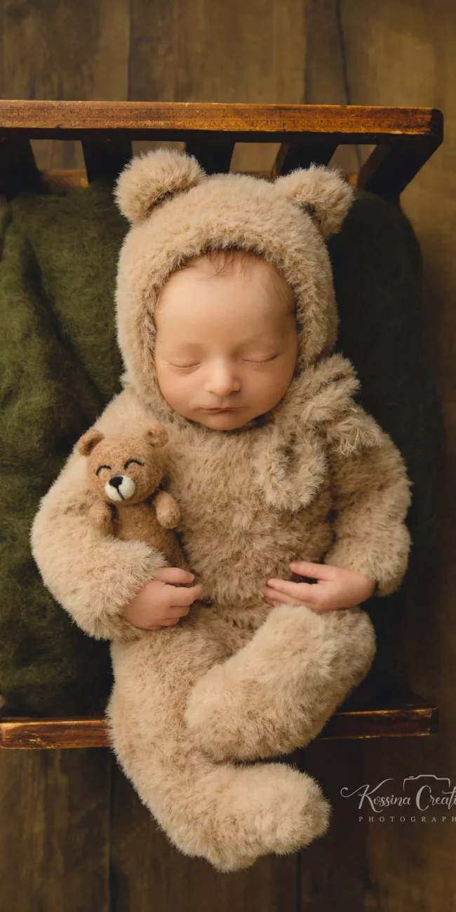 Orlando Newborn Photographer Photo Studio Baby Boy baby bear