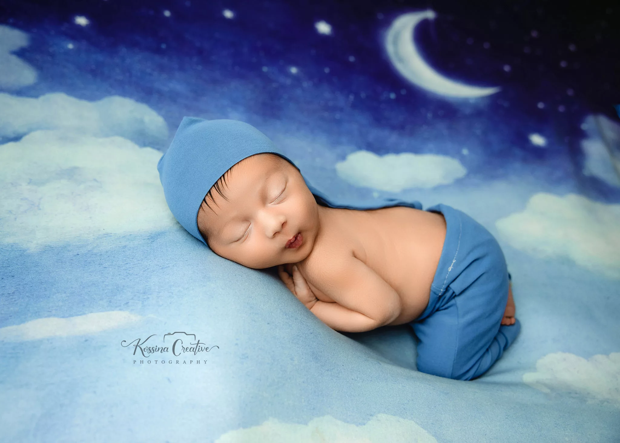 Orlando Newborn Photographer Photo Studio Baby Boy sky moon nursery