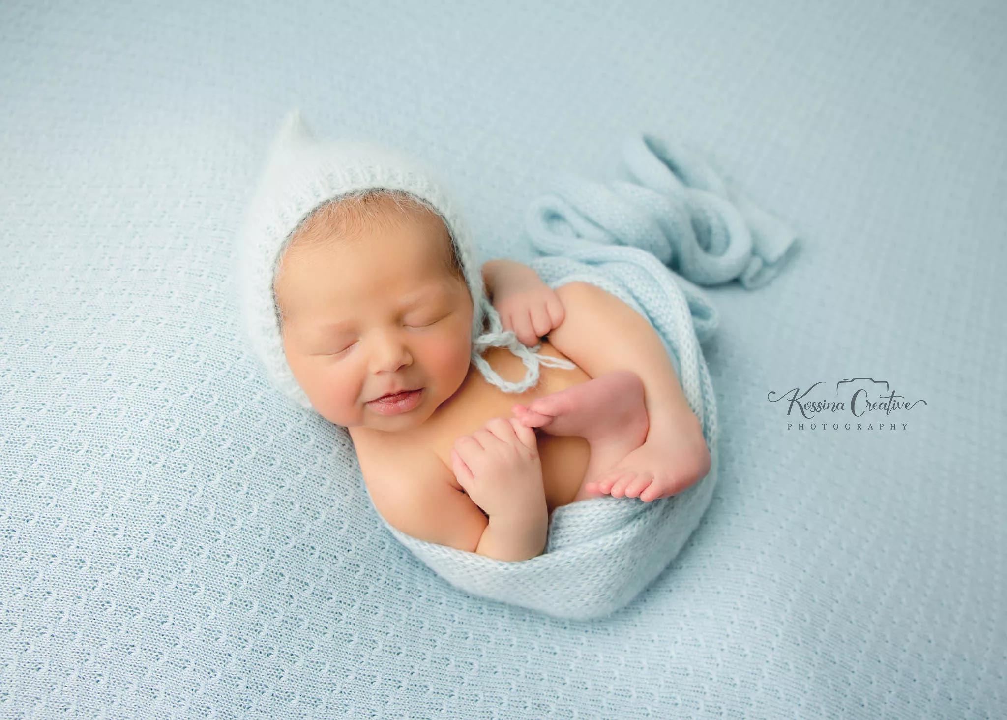 Orlando Newborn Photographer Photo Studio Baby Boy light blue